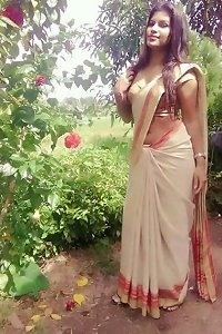 Sri lanka girls torrid saree