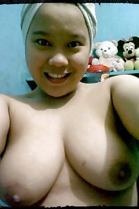 Melayu tudung chubby